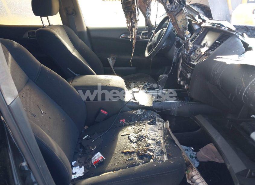 Photo 5 of 2016 Nissan Pathfinder PLATINUM/S/SL/SV (VIN 5N1AR2MM1GC610562)