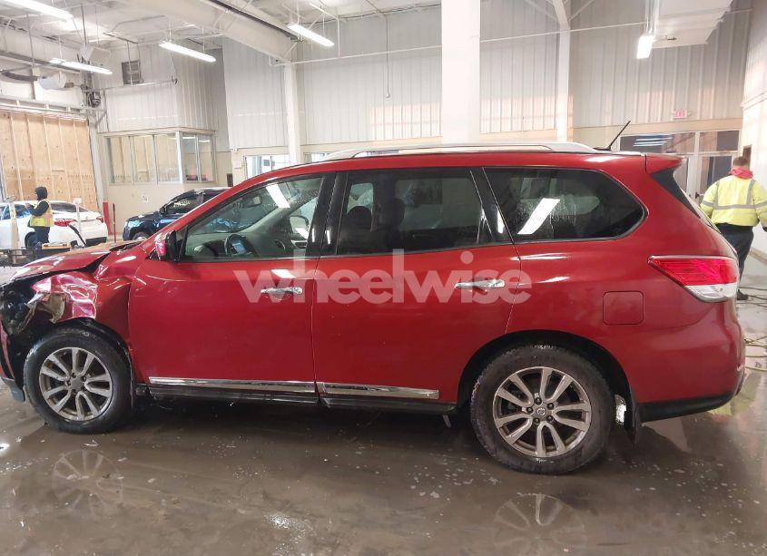 Photo 14 of 2016 Nissan Pathfinder SL (VIN 5N1AR2MM1GC617754)