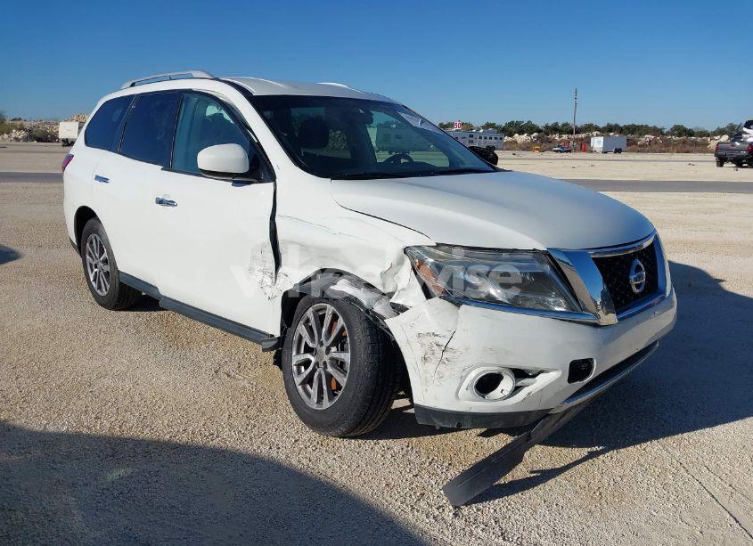 2016 Nissan Pathfinder PLATINUM/S/SL/SV (VIN 5N1AR2MM1GC617995) main photo