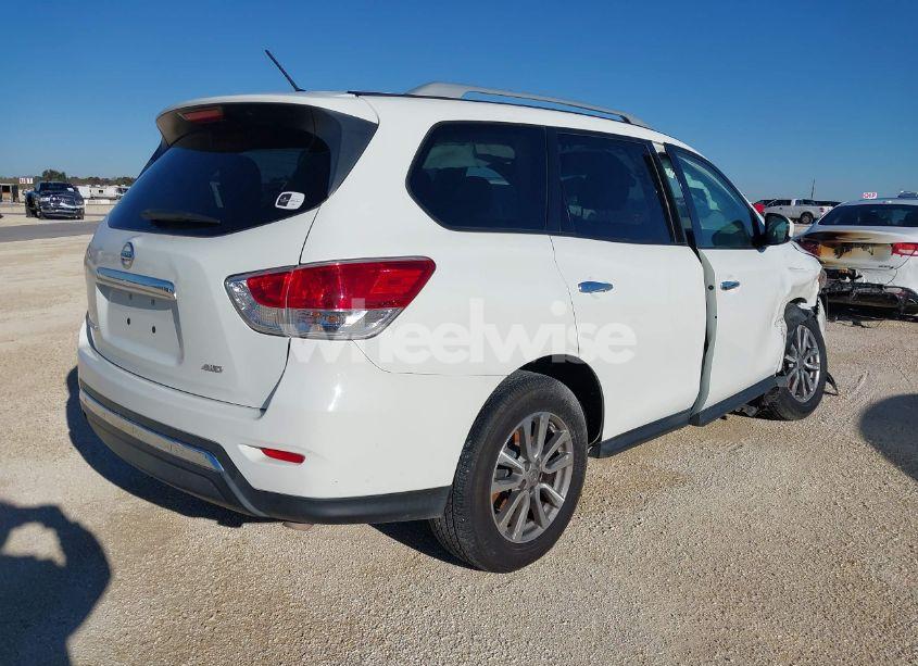 Photo 4 of 2016 Nissan Pathfinder PLATINUM/S/SL/SV (VIN 5N1AR2MM1GC617995)