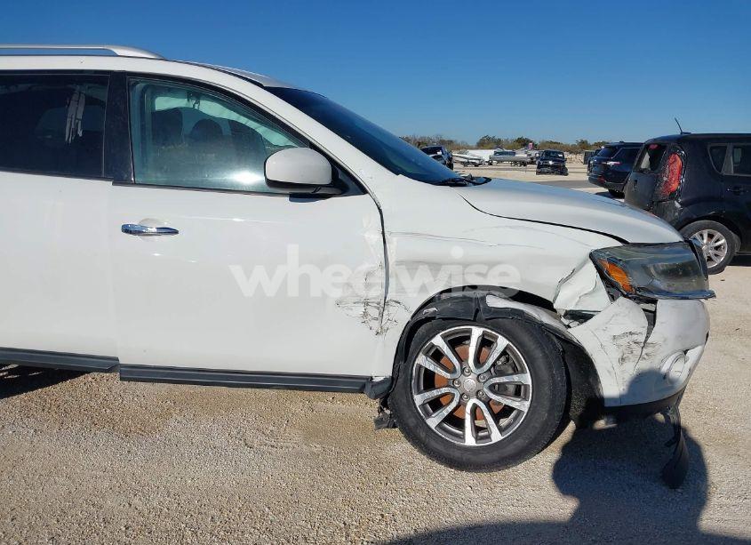 Photo 6 of 2016 Nissan Pathfinder PLATINUM/S/SL/SV (VIN 5N1AR2MM1GC617995)