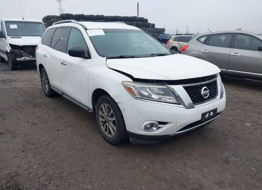 2016 Nissan Pathfinder PLATINUM/S/SL/SV (VIN 5N1AR2MM1GC621366) main photo