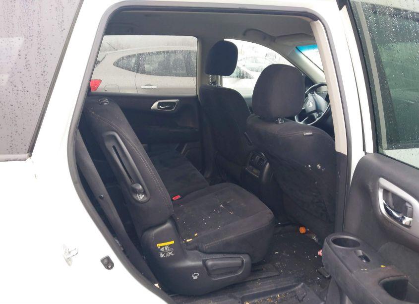 Photo 8 of 2016 Nissan Pathfinder PLATINUM/S/SL/SV (VIN 5N1AR2MM1GC621366)
