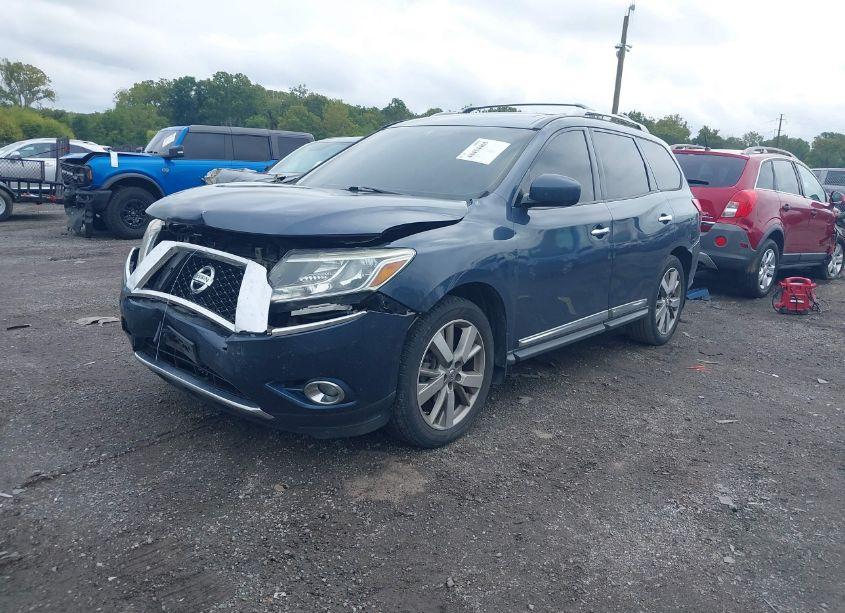 Photo 2 of 2016 Nissan Pathfinder PLATINUM (VIN 5N1AR2MM1GC637163)