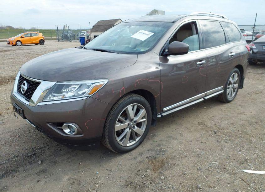 Photo 2 of 2016 Nissan Pathfinder PLATINUM (VIN 5N1AR2MM1GC655887)