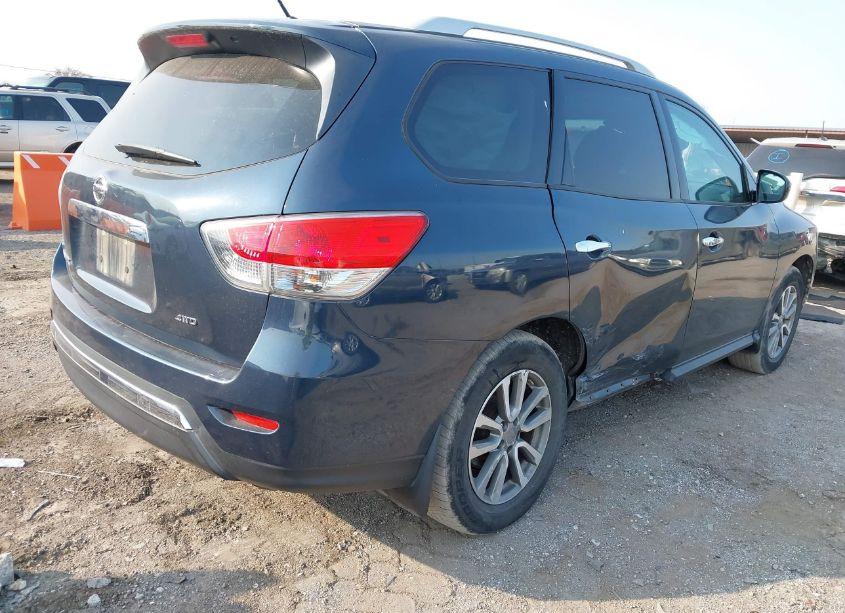 Photo 4 of 2016 Nissan Pathfinder S (VIN 5N1AR2MM1GC657851)