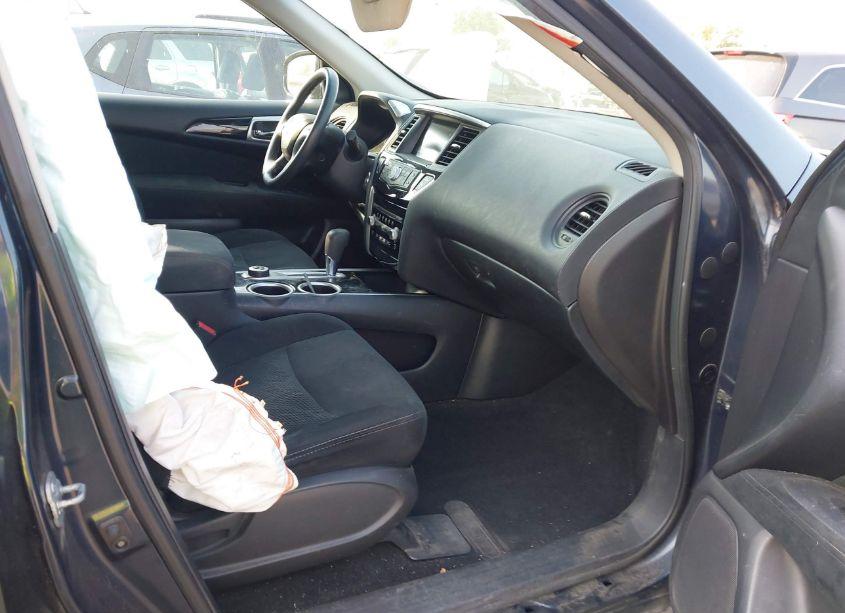 Photo 5 of 2016 Nissan Pathfinder S (VIN 5N1AR2MM1GC657851)