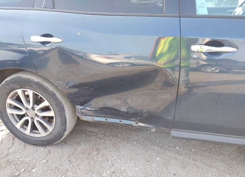 Photo 6 of 2016 Nissan Pathfinder S (VIN 5N1AR2MM1GC657851)