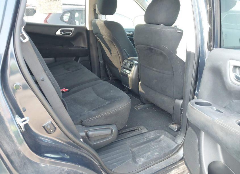 Photo 8 of 2016 Nissan Pathfinder S (VIN 5N1AR2MM1GC657851)