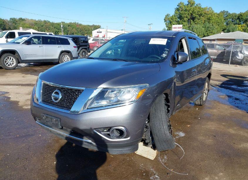 Photo 2 of 2016 Nissan Pathfinder S (VIN 5N1AR2MM1GC663066)