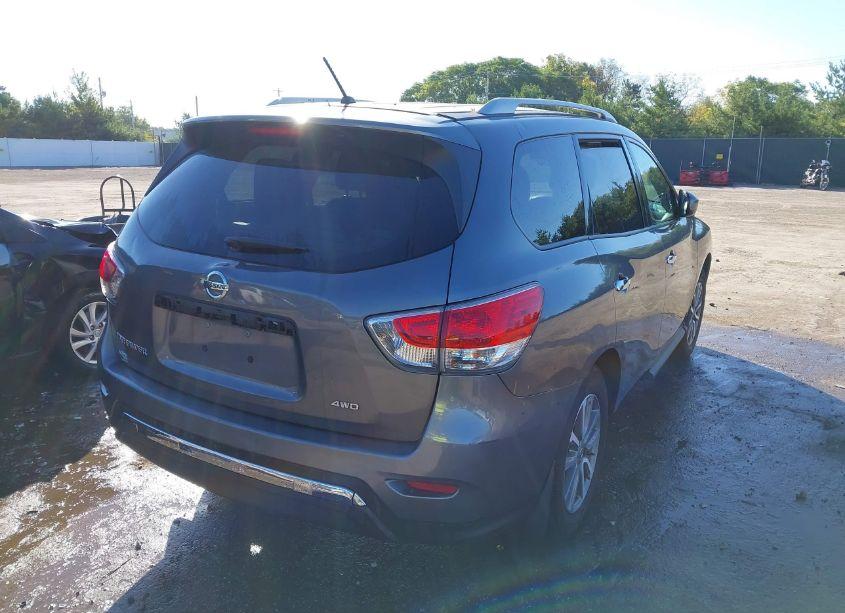 Photo 4 of 2016 Nissan Pathfinder S (VIN 5N1AR2MM1GC663066)