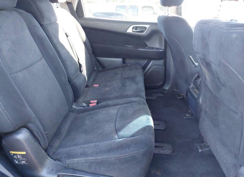 Photo 8 of 2016 Nissan Pathfinder S (VIN 5N1AR2MM1GC663066)