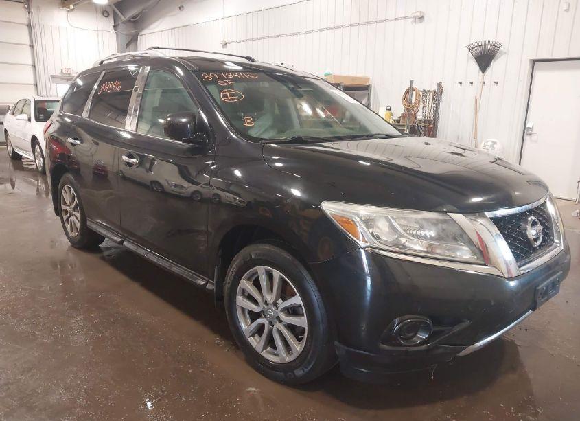 2016 Nissan Pathfinder S (VIN 5N1AR2MM1GC664833) main photo