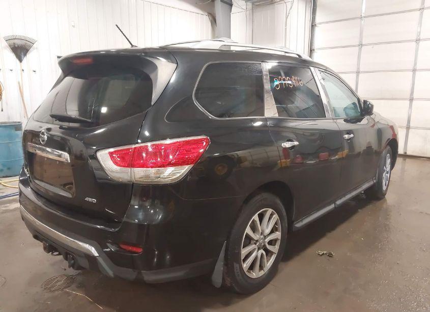 Photo 4 of 2016 Nissan Pathfinder S (VIN 5N1AR2MM1GC664833)