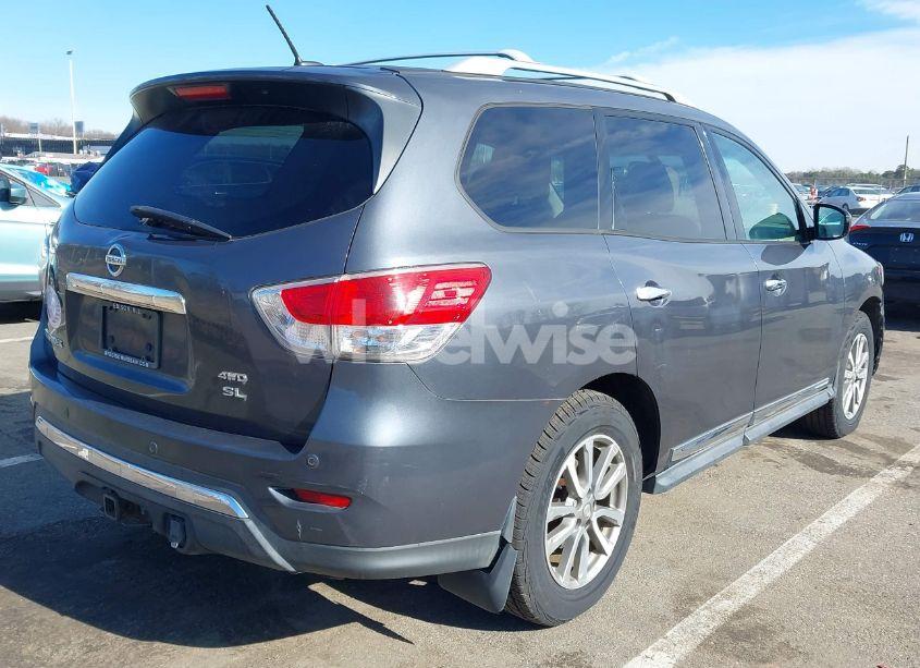 Photo 4 of 2013 Nissan Pathfinder SL (VIN 5N1AR2MM2DC606015)