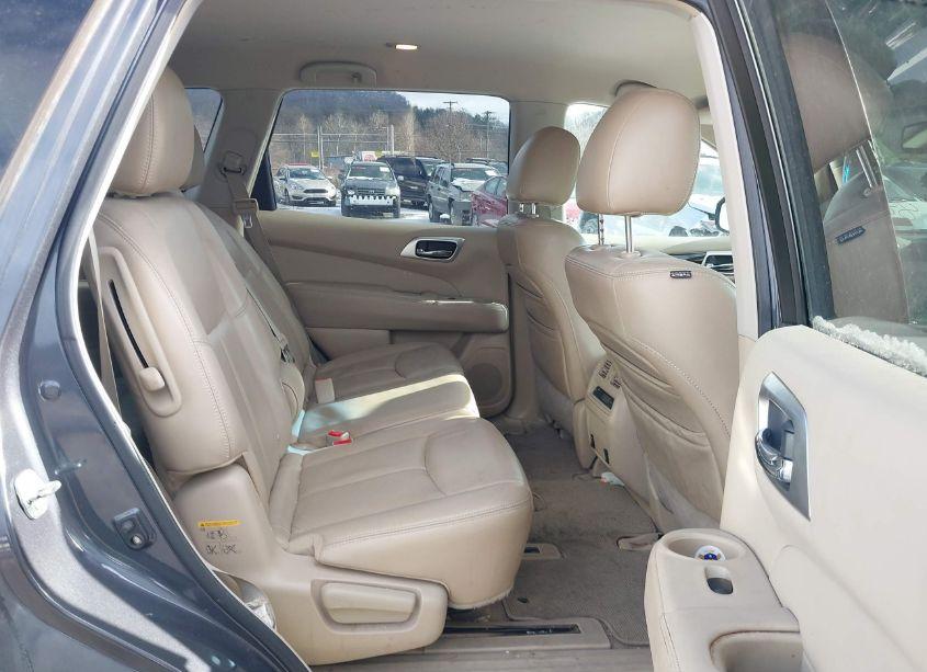 Photo 8 of 2013 Nissan Pathfinder SL (VIN 5N1AR2MM2DC608864)