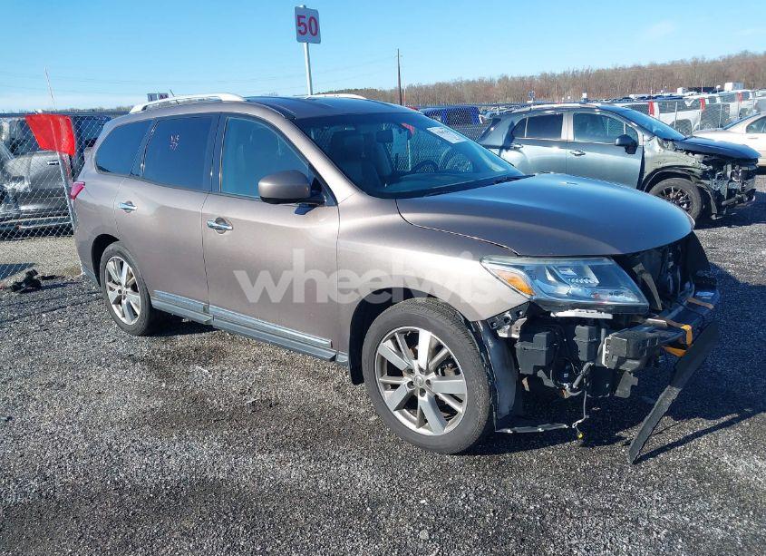 2014 Nissan Pathfinder PLATINUM (VIN 5N1AR2MM2EC611720) main photo