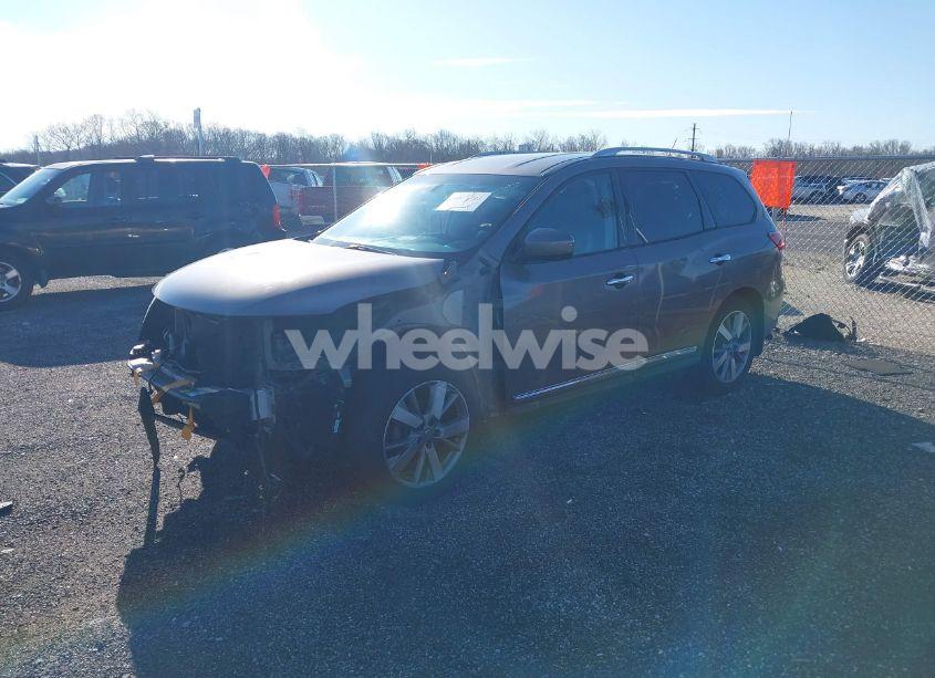 Photo 2 of 2014 Nissan Pathfinder PLATINUM (VIN 5N1AR2MM2EC611720)