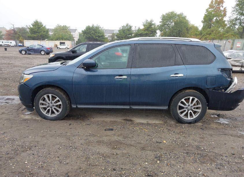 Photo 13 of 2014 Nissan Pathfinder SV (VIN 5N1AR2MM2EC640943)