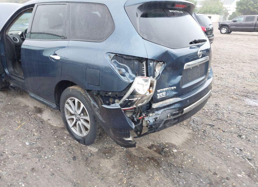 Photo 6 of 2014 Nissan Pathfinder SV (VIN 5N1AR2MM2EC640943)