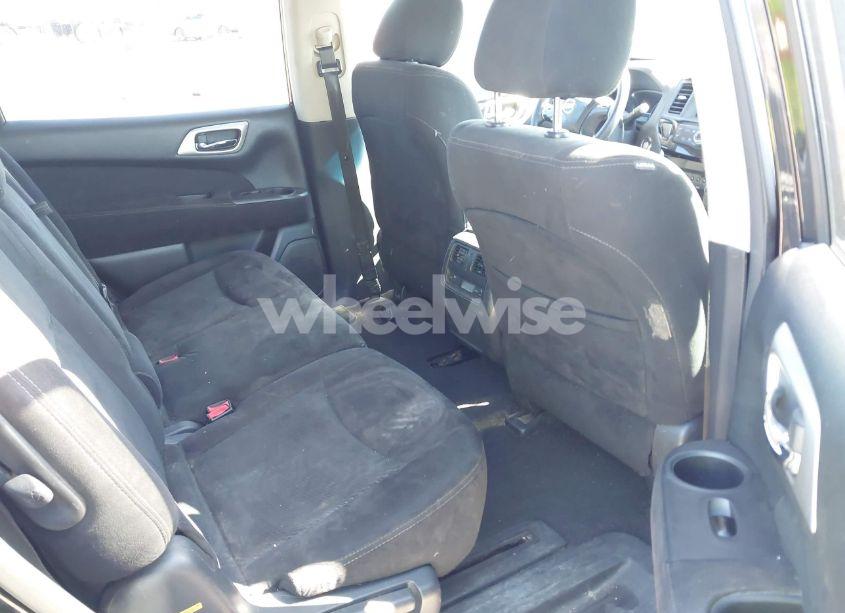Photo 8 of 2014 Nissan Pathfinder S (VIN 5N1AR2MM2EC655751)