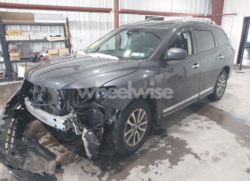 Photo 2 of 2014 Nissan Pathfinder SL (VIN 5N1AR2MM2EC657404)