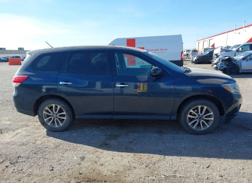 Photo 13 of 2014 Nissan Pathfinder S (VIN 5N1AR2MM2EC714619)