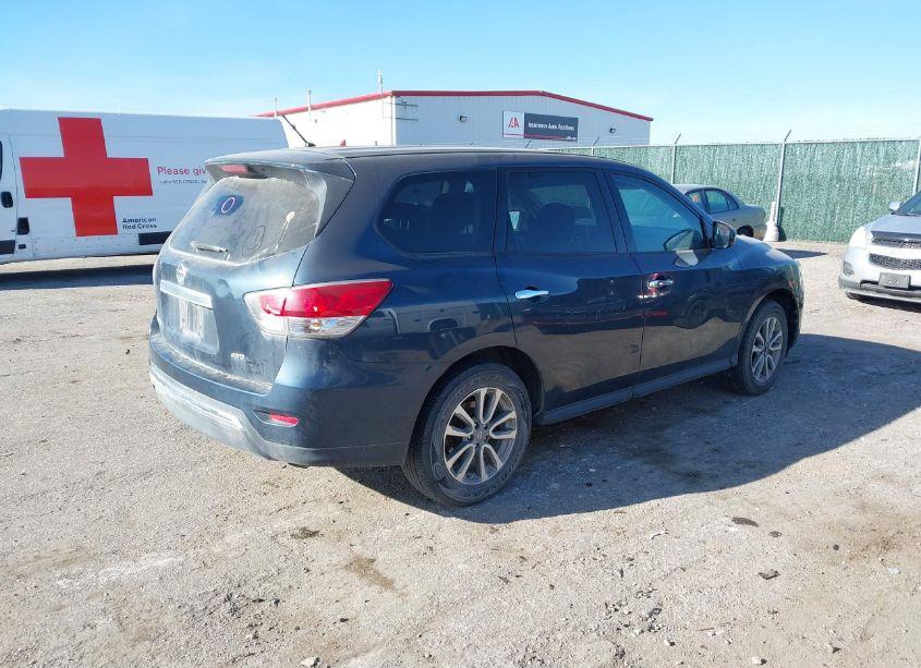 Photo 4 of 2014 Nissan Pathfinder S (VIN 5N1AR2MM2EC714619)