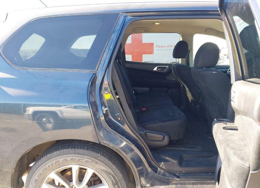 Photo 8 of 2014 Nissan Pathfinder S (VIN 5N1AR2MM2EC714619)