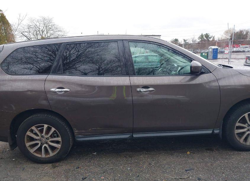 Photo 12 of 2015 Nissan Pathfinder S (VIN 5N1AR2MM2FC602873)