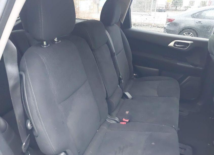 Photo 8 of 2015 Nissan Pathfinder S (VIN 5N1AR2MM2FC602873)