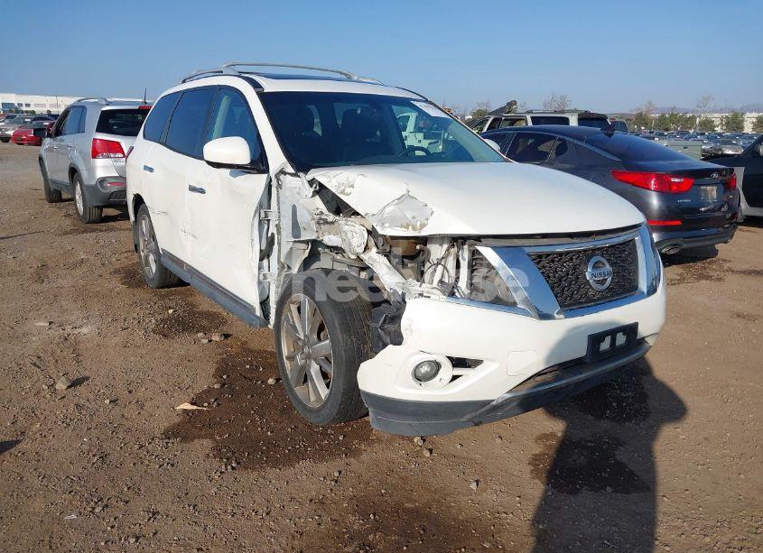 2015 Nissan Pathfinder PLATINUM/S/SL/SV (VIN 5N1AR2MM2FC670137) main photo