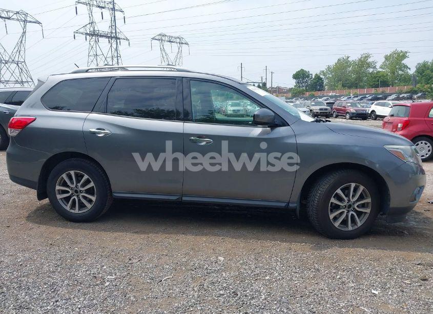 Photo 14 of 2015 Nissan Pathfinder S (VIN 5N1AR2MM2FC678352)