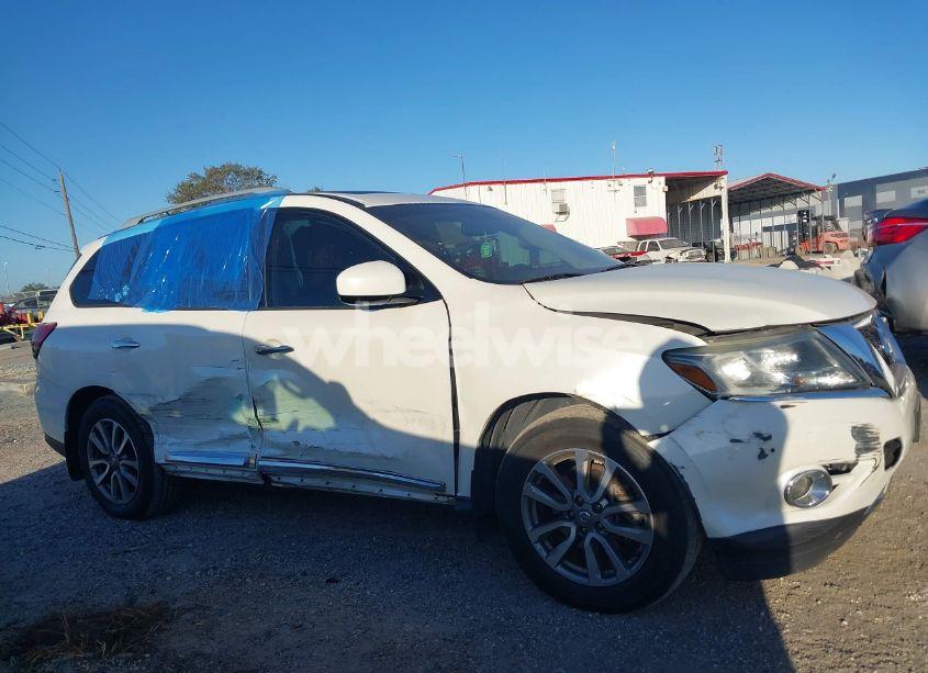 Photo 13 of 2015 Nissan Pathfinder SL (VIN 5N1AR2MM2FC701578)