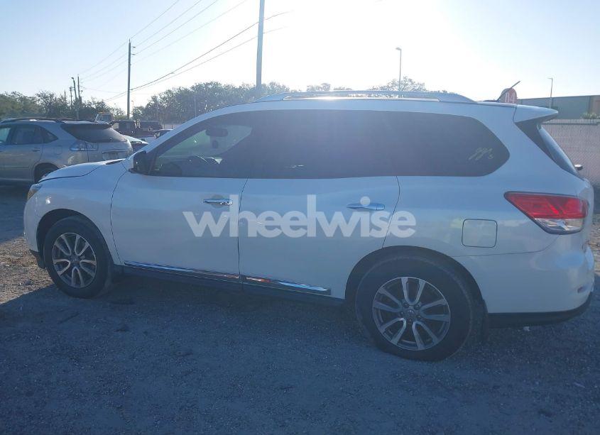 Photo 14 of 2015 Nissan Pathfinder SL (VIN 5N1AR2MM2FC701578)