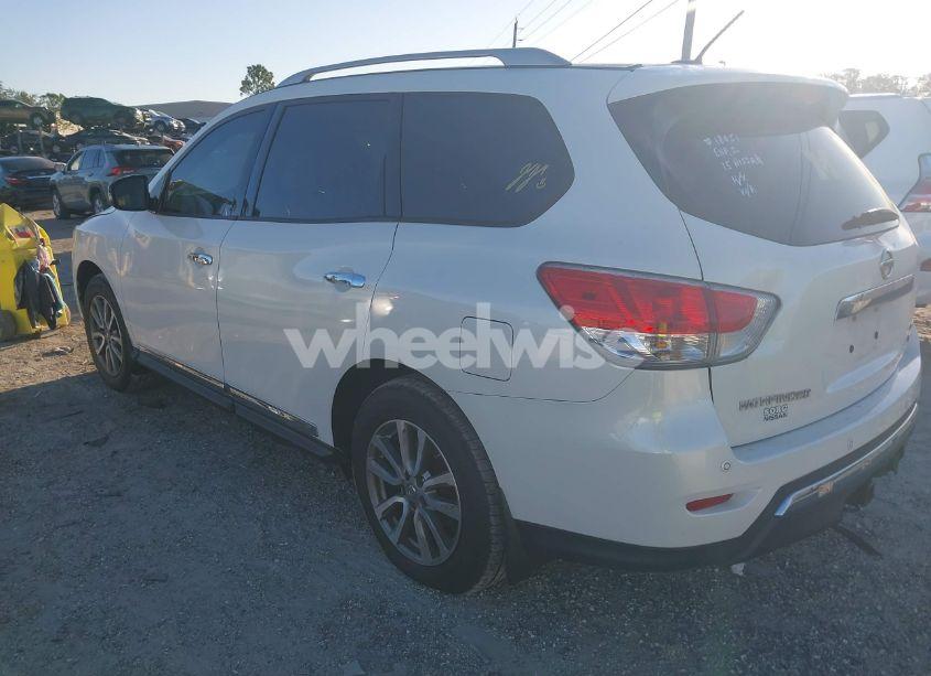 Photo 3 of 2015 Nissan Pathfinder SL (VIN 5N1AR2MM2FC701578)