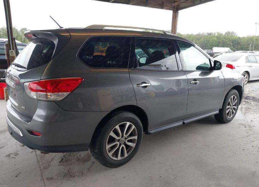 Photo 4 of 2016 Nissan Pathfinder S (VIN 5N1AR2MM2GC614233)