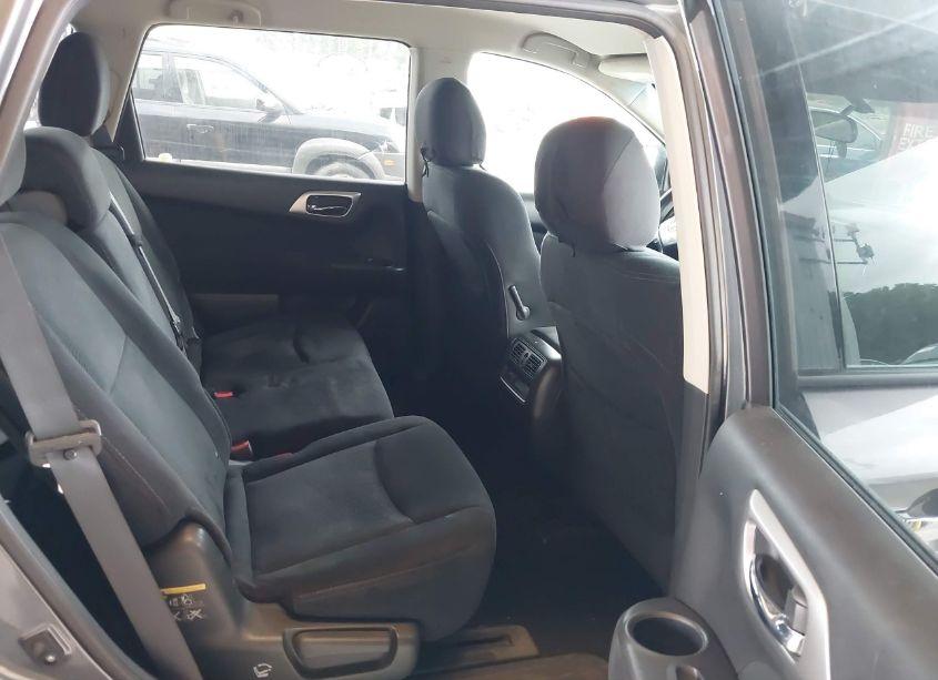 Photo 8 of 2016 Nissan Pathfinder S (VIN 5N1AR2MM2GC614233)