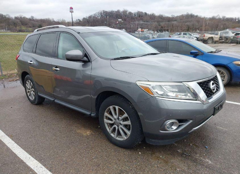 2016 Nissan Pathfinder PLATINUM/S/SL/SV (VIN 5N1AR2MM2GC643053) main photo