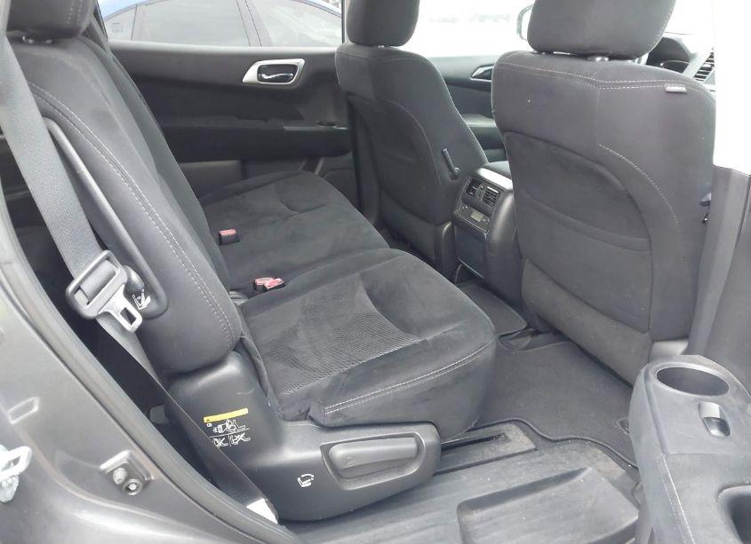 Photo 8 of 2016 Nissan Pathfinder PLATINUM/S/SL/SV (VIN 5N1AR2MM2GC643053)