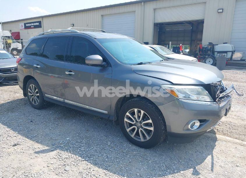 2016 Nissan Pathfinder SL (VIN 5N1AR2MM2GC655123) main photo