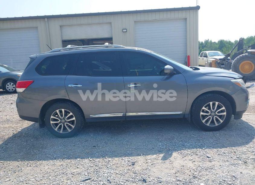 Photo 14 of 2016 Nissan Pathfinder SL (VIN 5N1AR2MM2GC655123)
