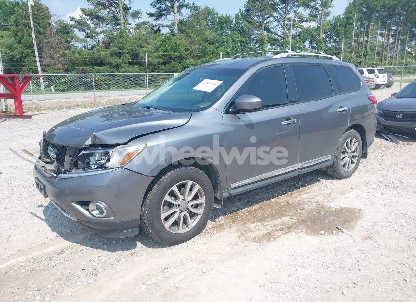 Photo 2 of 2016 Nissan Pathfinder SL (VIN 5N1AR2MM2GC655123)