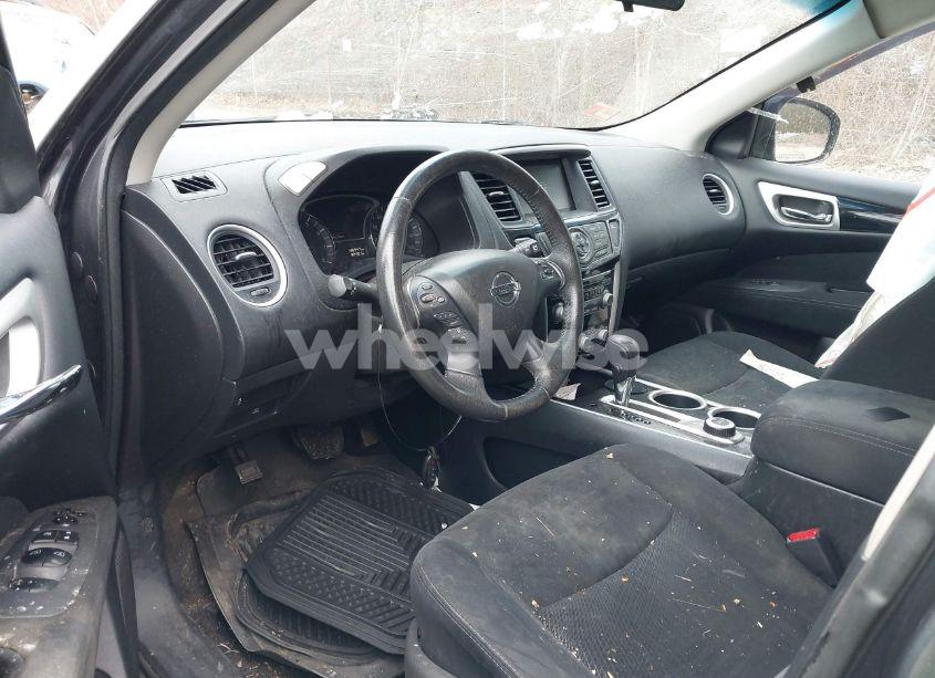 Photo 5 of 2013 Nissan Pathfinder SV (VIN 5N1AR2MM3DC650735)