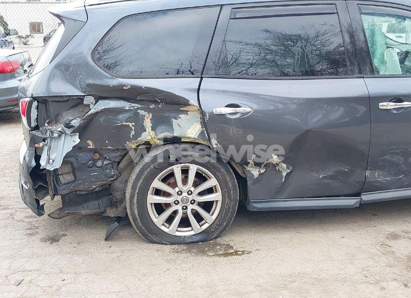 Photo 6 of 2013 Nissan Pathfinder SV (VIN 5N1AR2MM3DC650735)