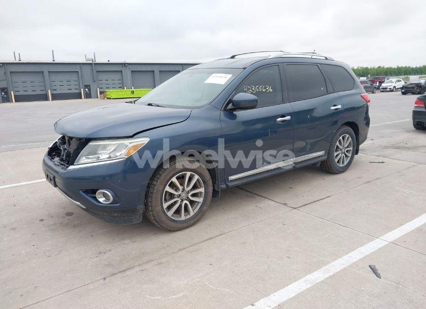 Photo 2 of 2013 Nissan Pathfinder PLATINUM/S/SL/SV (VIN 5N1AR2MM3DC688174)
