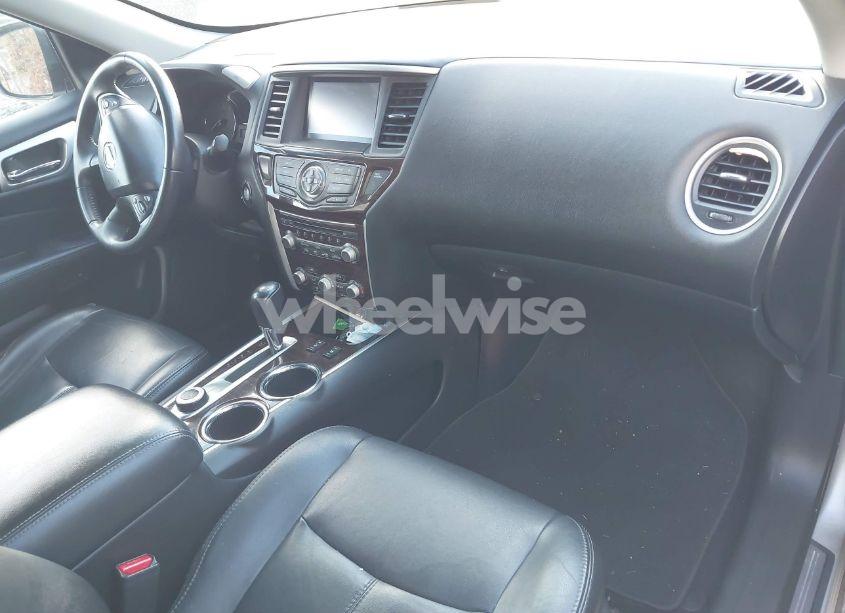 Photo 5 of 2014 Nissan Pathfinder SL (VIN 5N1AR2MM3EC601441)