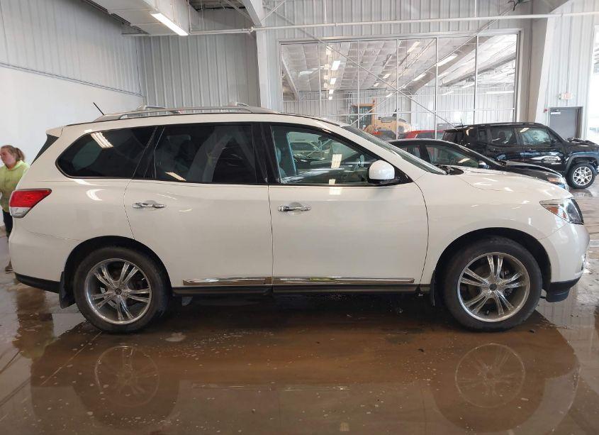 Photo 13 of 2014 Nissan Pathfinder PLATINUM (VIN 5N1AR2MM3EC606803)