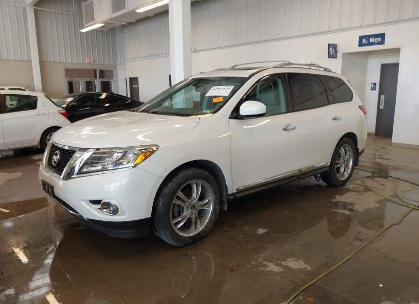 Photo 2 of 2014 Nissan Pathfinder PLATINUM (VIN 5N1AR2MM3EC606803)