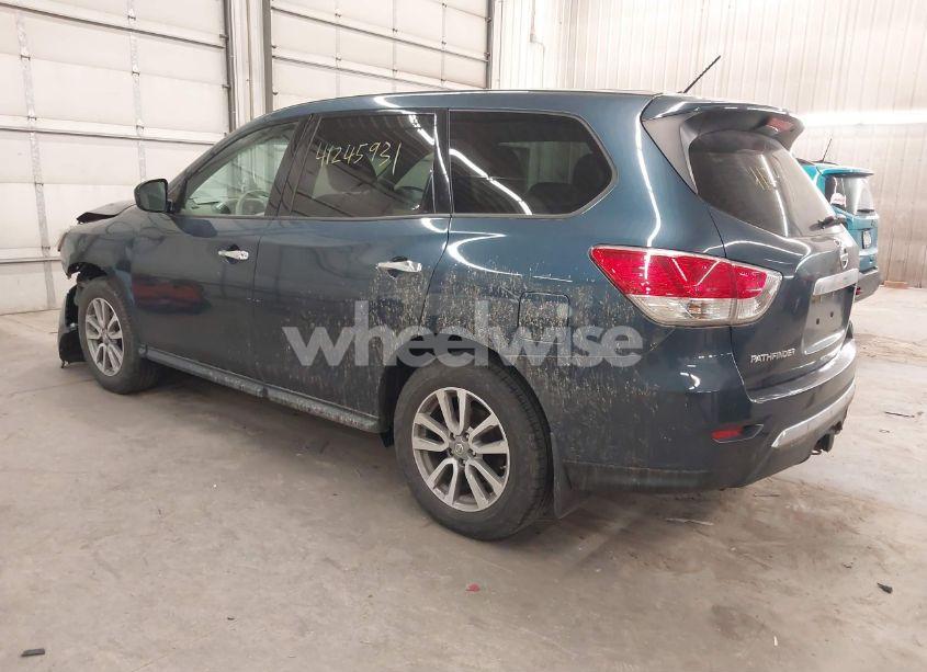 Photo 3 of 2014 Nissan Pathfinder S (VIN 5N1AR2MM3EC606834)